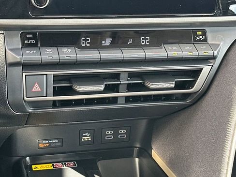 Used 2025 Toyota Camry LE image 23