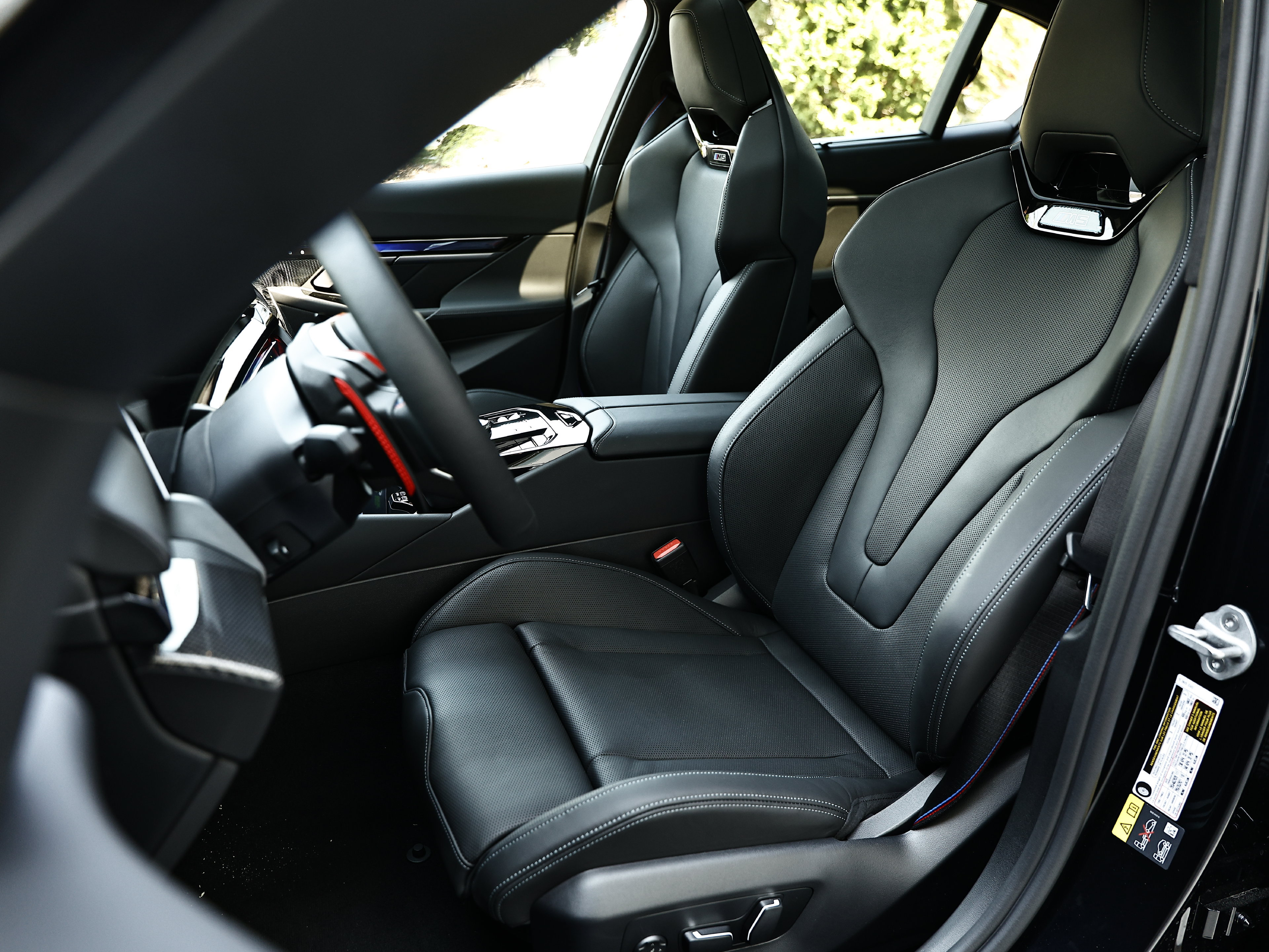 New 2027 BMW M5 w/ Executive Package AWD/4WD image 23