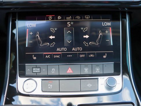 Used 2020 Audi Q7 2.0T Premium AWD/4WD image 45