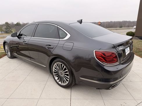 Used 2020 Kia K900 Luxury image 5
