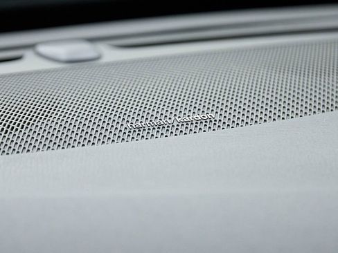 Used 2021 Volvo XC90 T6 Momentum w/ Climate Package image 15