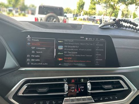 Used 2022 BMW X5 sDrive40i w/ Parking Assistance Package RWD image 17