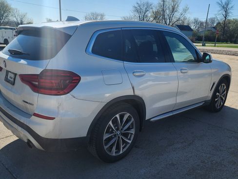 Used 2018 BMW X3 xDrive30i w/ Premium Package image 4