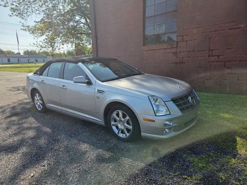 Used 2008 Cadillac STS w/ Preferred Equipment Group AWD/4WD image 7