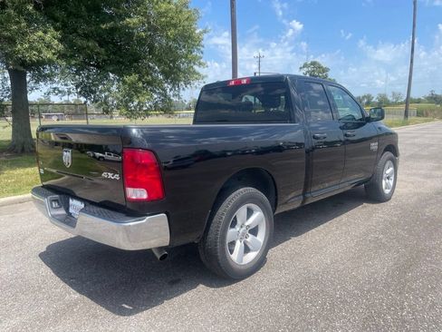 Used 2024 RAM 1500 Classic SLT AWD/4WD image 7
