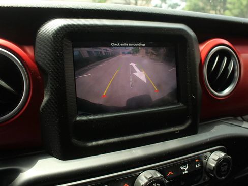 Used 2021 Jeep Wrangler Unlimited Rubicon w/ Safety Group AWD/4WD image 30