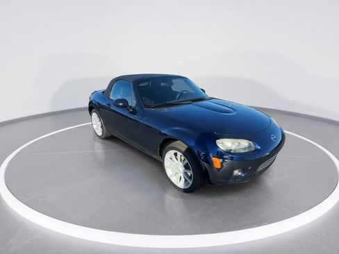 Used 2008 MAZDA MX-5 Miata Touring image 2