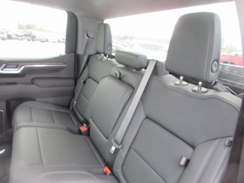 New 2026 GMC Sierra 1500 SLT w/ SLT Premium Package image 15