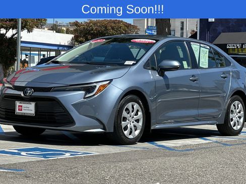 Used 2023 Toyota Corolla LE w/ Carpet Mat Package (TMS) image 8