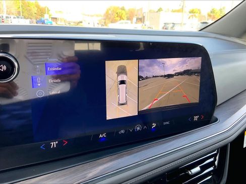 Used 2026 Chevrolet Suburban LS image 52