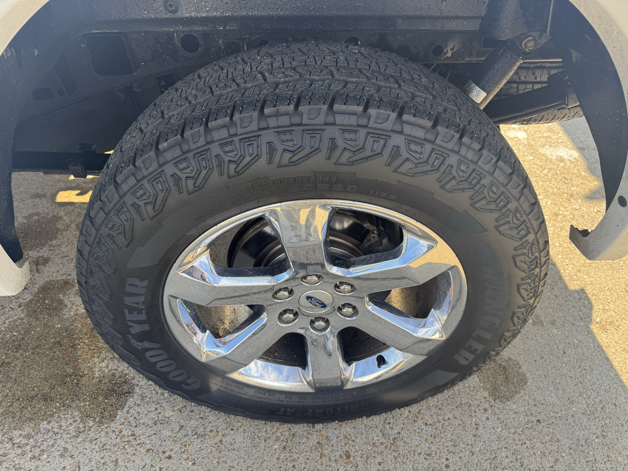 Used 2018 Ford F150 Limited AWD/4WD image 11