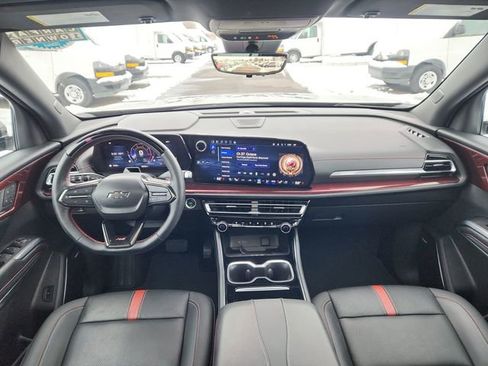 Used 2024 Chevrolet Traverse RS image 36