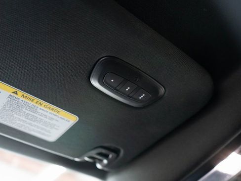 Used 2024 RAM 1500 Laramie image 31