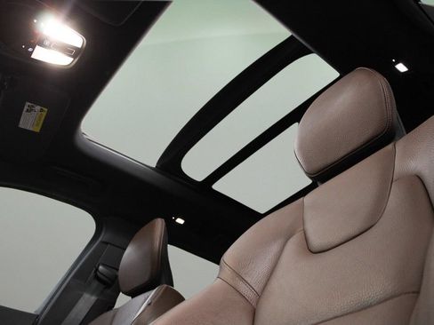 Certified 2023 Volvo XC90 B6 Plus w/ Protection Package Premier AWD/4WD image 43