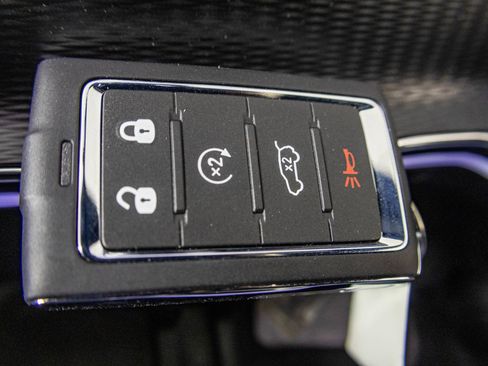 New 2026 Jeep Grand Cherokee Altitude image 30