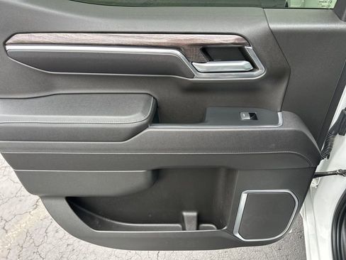 Used 2023 Chevrolet Silverado 1500 LTZ w/ LTZ Premium Package image 46