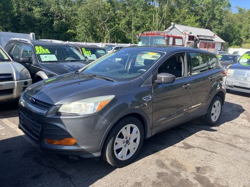 Used 2015 Ford Escape S FWD image 1