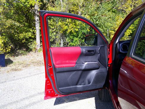 Used 2023 Toyota Tacoma SR5 image 16