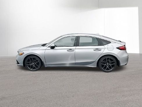 Used 2022 Honda Civic Sport Touring image 5