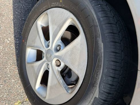 Used 2016 Kia Soul FWD image 18