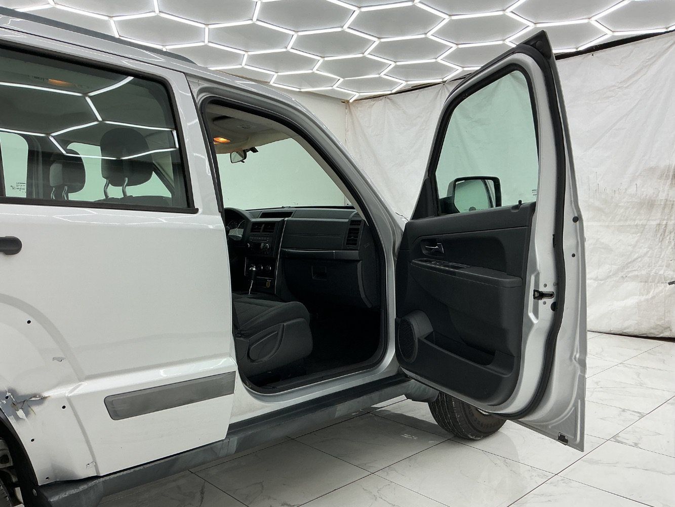 Used 2011 Jeep Liberty Sport RWD image 11