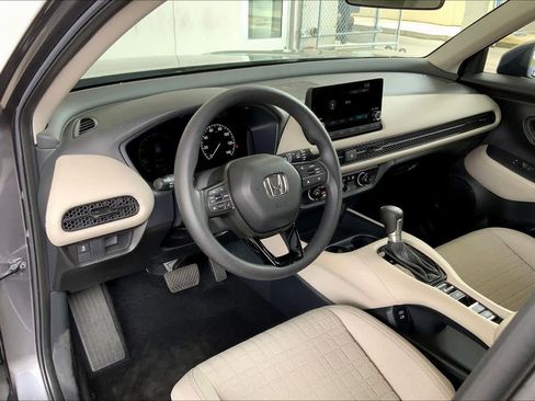 Used 2025 Honda HR-V LX image 18