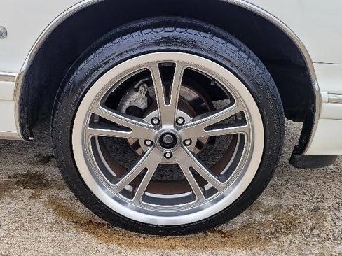 Used 1993 Chevrolet Caprice Classic LS image 28