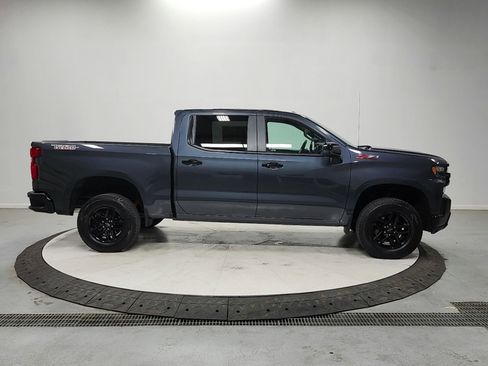 Used 2022 Chevrolet Silverado 1500 LT Trail Boss w/ Convenience Package II AWD/4WD image 8