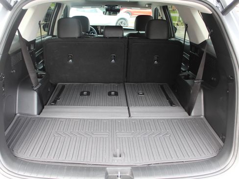 Used 2025 Hyundai Palisade SEL FWD image 27
