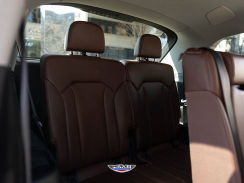 Used 2018 Audi Q7 3.0T Prestige image 20