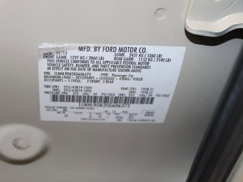 Used 2014 Lincoln MKS w/ Equipment Group 101A image 10