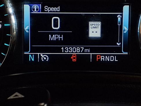Used 2019 GMC Yukon XL SLT w/ Open Road Package AWD/4WD image 31