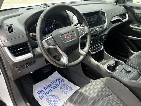 Used 2023 GMC Terrain SLE FWD image 13