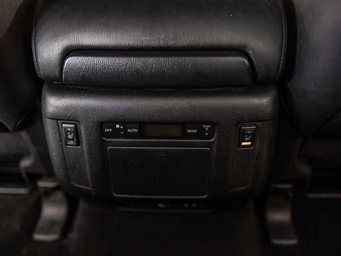 Used 2012 INFINITI QX56 4WD w/ Theater Pkg image 38