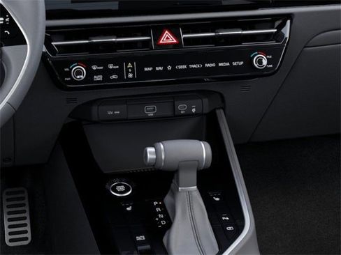 New 2025 Kia Niro EX Touring image 23