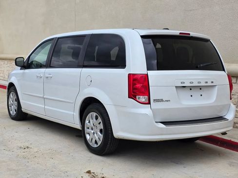 Used 2017 Dodge Grand Caravan SE w/ Power Window Group FWD image 5