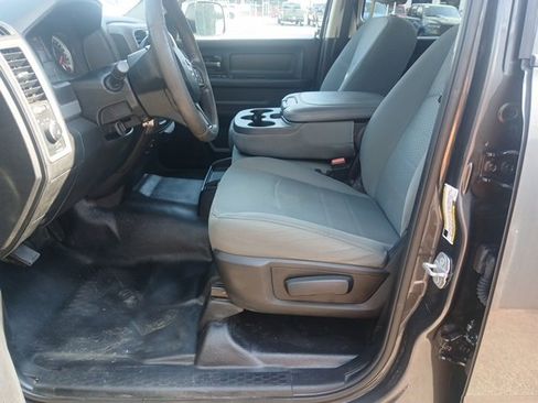 Used 2018 RAM 3500 Tradesman w/ Chrome Appearance Group image 37