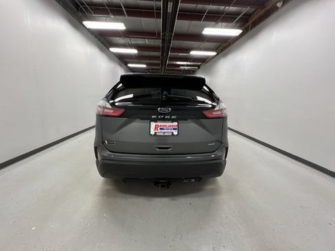Used 2023 Ford Edge SE AWD/4WD image 7