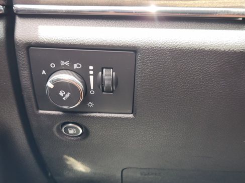 Used 2016 Jeep Grand Cherokee Overland RWD image 21