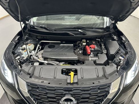 Used 2023 Nissan Rogue S image 23