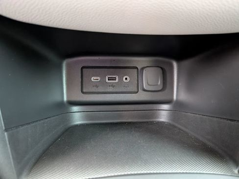 Used 2020 Chevrolet Equinox LT FWD image 35