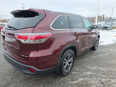 Used 2016 Toyota Highlander XLE image 9