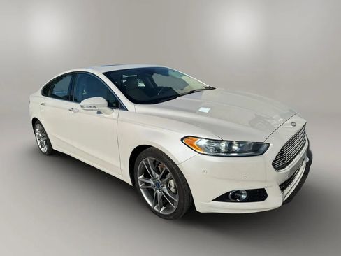 Used 2015 Ford Fusion Titanium FWD image 3