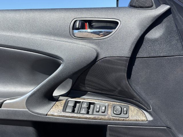 Used 2014 Lexus IS 250C w/ Navigation System Package RWD image 20