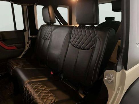 Used 2018 Jeep Wrangler Unlimited Sport S image 60