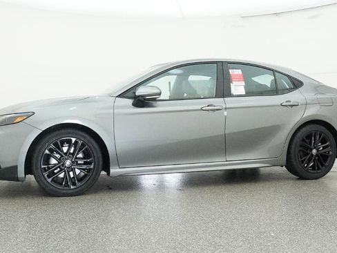 New 2026 Toyota Camry SE image 21