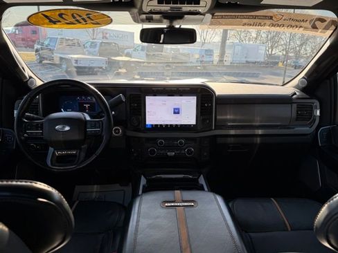 Used 2024 Ford F250 Platinum image 9