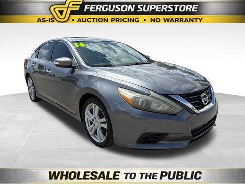 Used 2016 Nissan Altima 3.5 SL FWD image 1