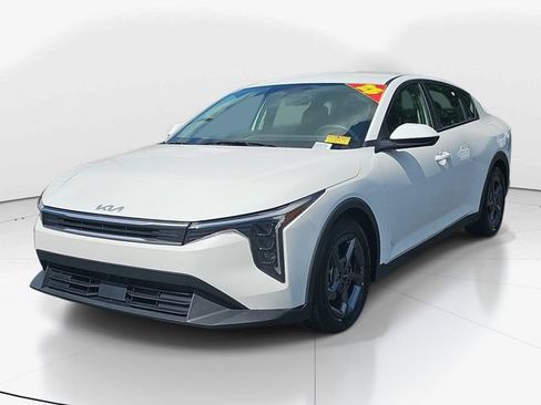Used 2025 Kia K4 FWD image 7
