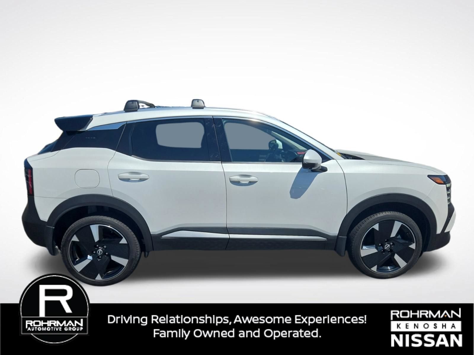Certified 2025 Nissan Kicks SR FWD image 7